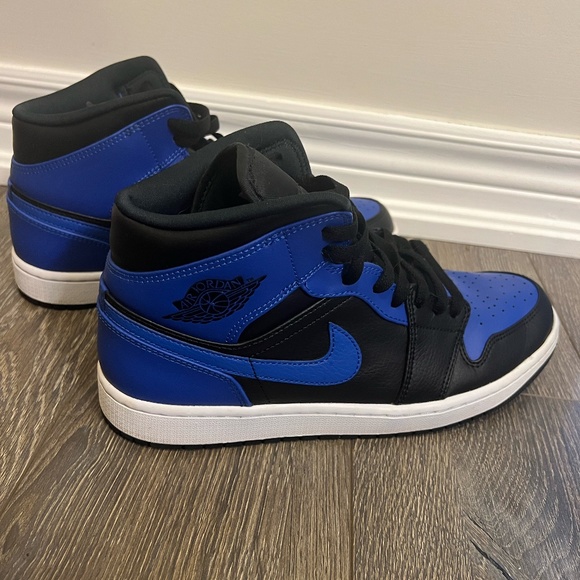 JORDAN 1 MID RETRO ROYAL | WORN ONCE - Picture 4 of 5